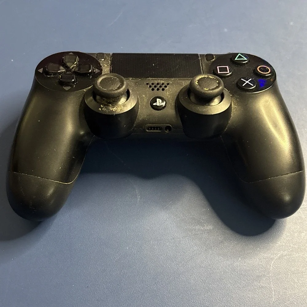 Sony PlayStation 4 500GB Jet Black Console w/ controller 2 Games & DVD Twister